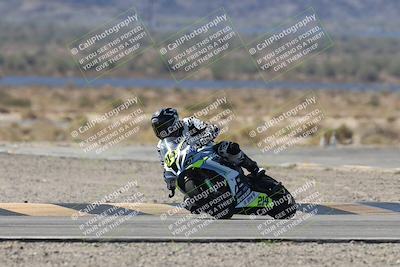 media/Oct-05-2025-CVMA (Sun) [[beeef4f201]]/Race 5-Amateur Supersport Open (Holeshot)/